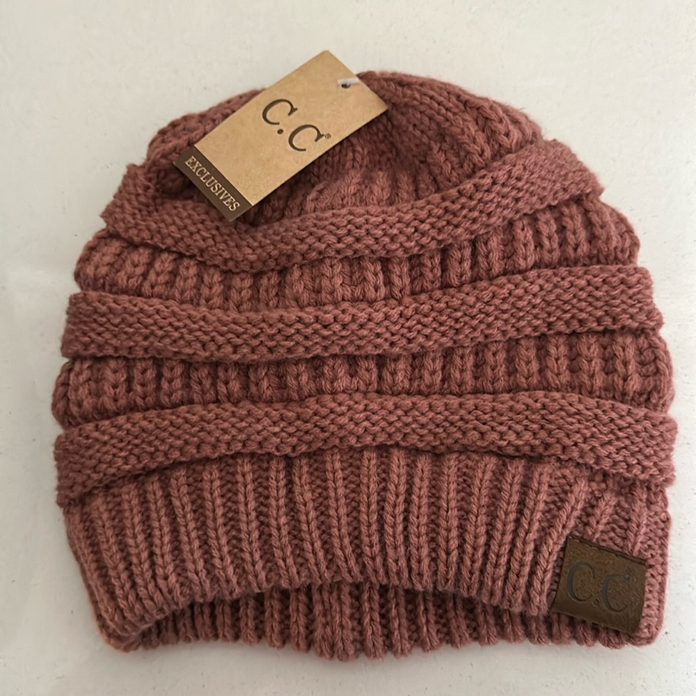 Mauve cc beanie
